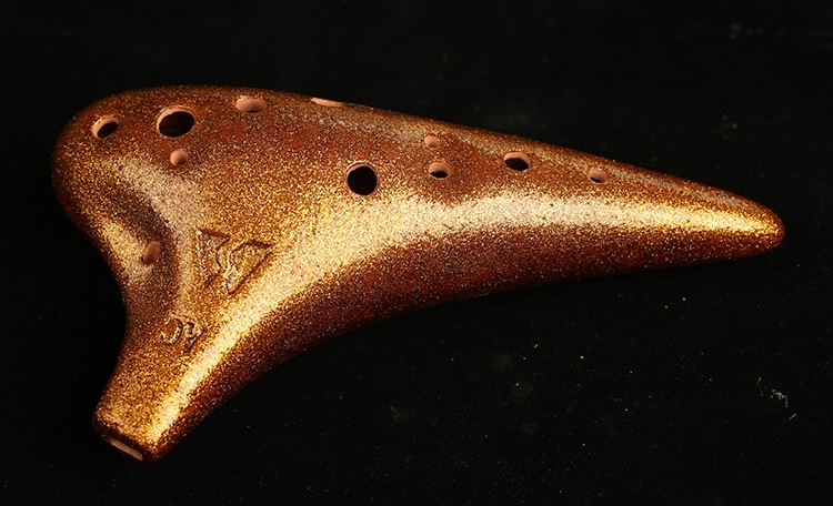 12-Hole Gold Lacquer Alto C